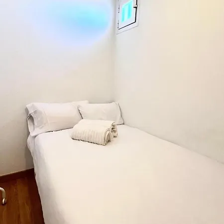 Habitacion Fuencarral Centro Campsite Madrid