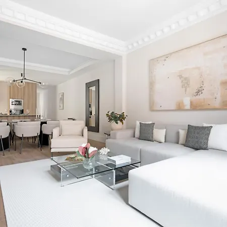 Magnifico Y Recien Reformado Junto A Gran Via Apartment Madrid