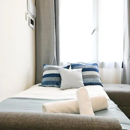 For Comodo De Un Gan5a Apartment Madrid