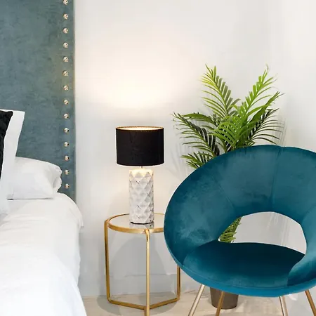 Charming Lavapies Town Apartment