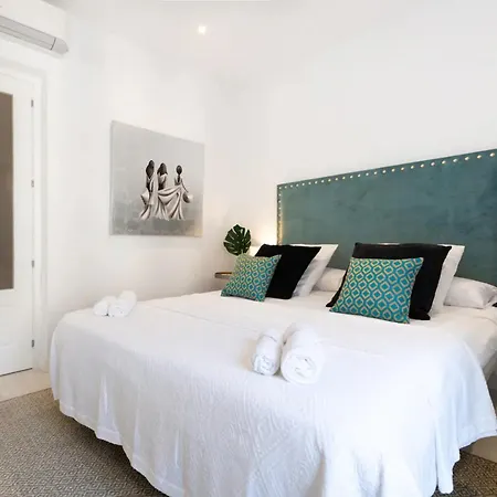 Charming Lavapies Town Apartment Madrid