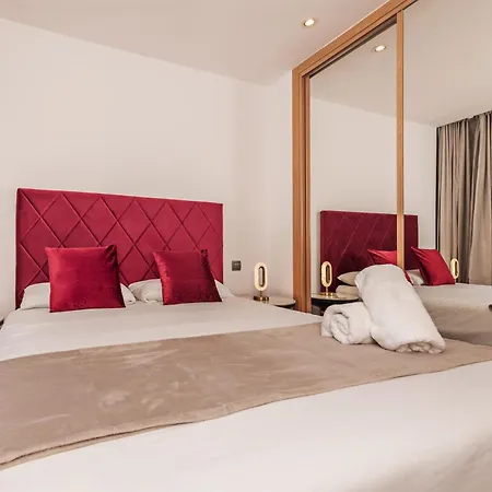 Luxury In Barrio Palacio Apartment *