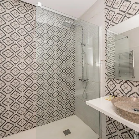Salamanca Iii Calle General Pardinas 2br 2bh *