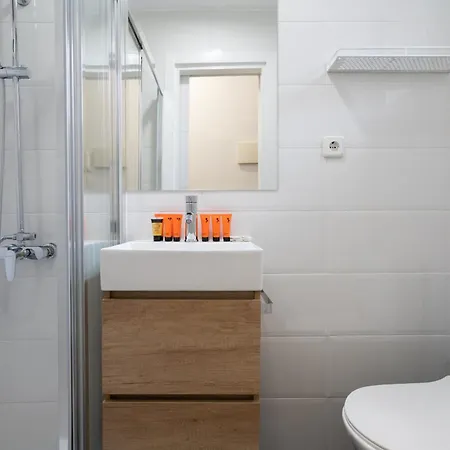 Apartamento Apartamento De Dos En Avenida De La Albufera Madri