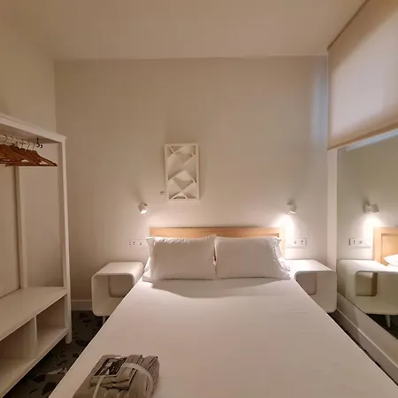 Cozy Madera Apartment Madrid