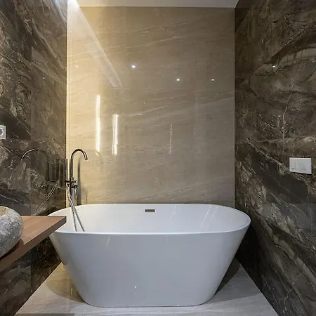 Castellana Norte I Calle Paseo De La Castellana 3br 3bh * Madrid