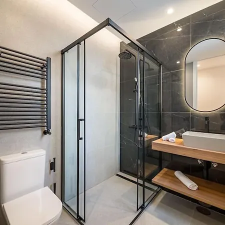 Apartment Centro Xviii Calle Montera 4br 4bh Madrid