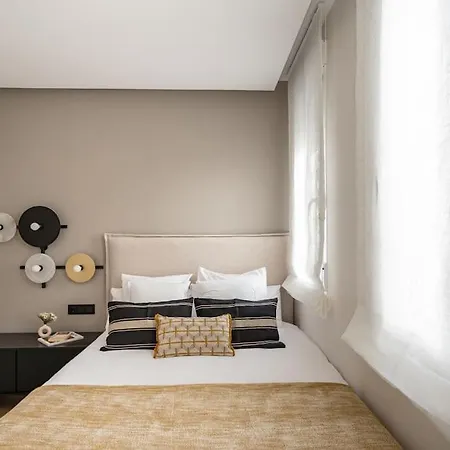 Apartment Centro Xviii Calle Montera 4br 4bh