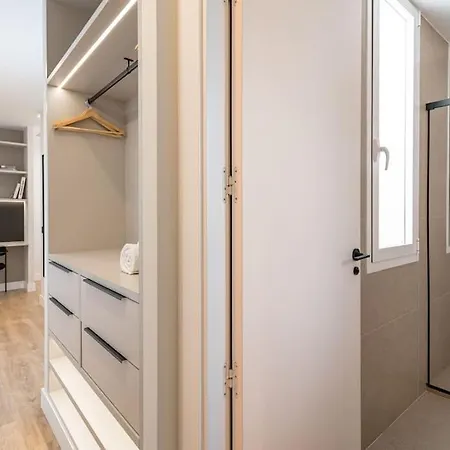 Centro Xviii Calle Montera 4br 4bh Apartment *