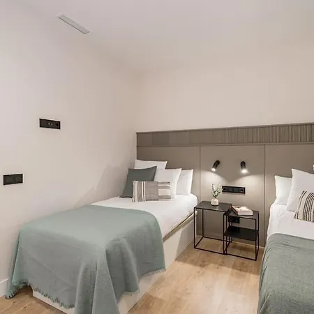 Apartment Centro Xviii Calle Montera 4br 4bh *