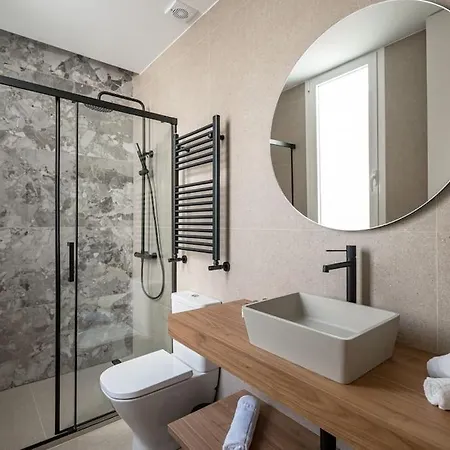Centro Xviii Calle Montera 4br 4bh Madrid