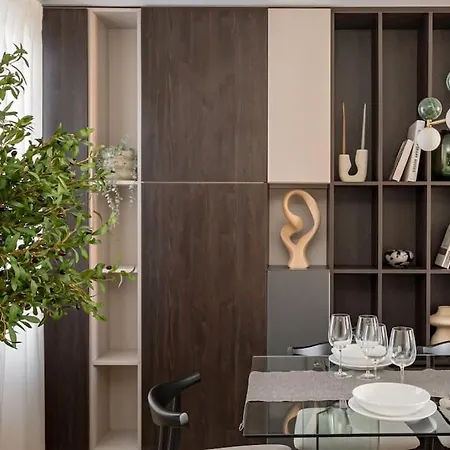 Centro Xviii Calle Montera 4br 4bh Apartment Madrid