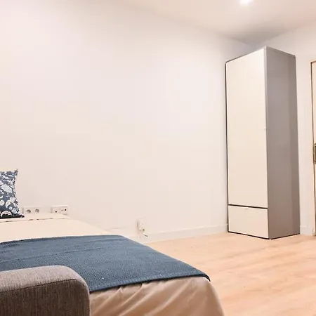 Apartment For Lindo Estudio Temporal En Barrio Justicia Slr16 Madrid