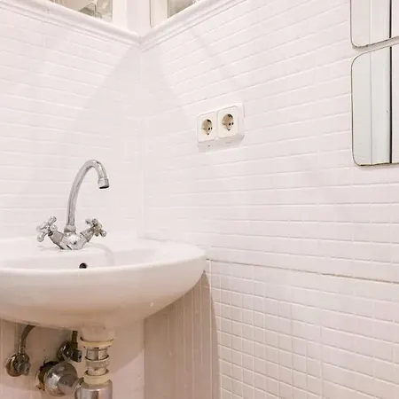 Apartment For Lindo Estudio Temporal En Barrio Justicia Slr16 Madrid