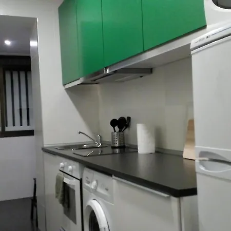 Ruhige Ferienwohnung Im Gruenguertel Der Stadt