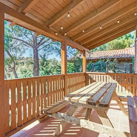 Cozy Wood Cabin, Casino, Pool, 25 Min To Center Villa