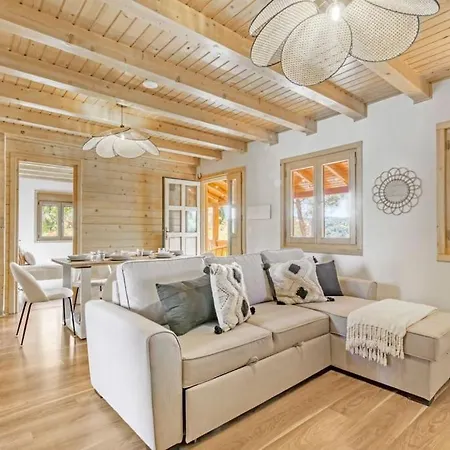 Cozy Wood Cabin, Casino, Pool, 25 Min To Center