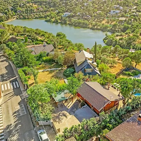 Cozy Wood Cabin, Casino, Pool, 25 Min To Center Villa *