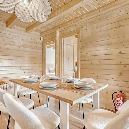 Cozy Wood Cabin, Casino, Pool, 25 Min To Center Villa *