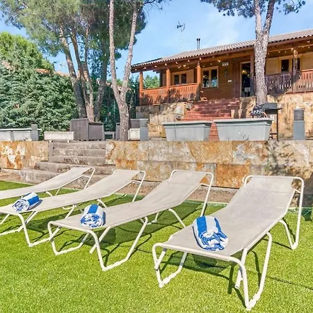 Cozy Wood Cabin, Casino, Pool, 25 Min To Center * Madri