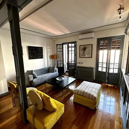 Apartamento Con Parking En Centro De Madrid-chamberi Apartment *