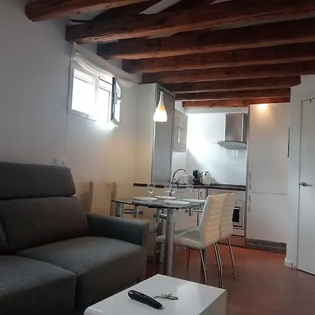 Emblematic Flat In - Arenal Apartment Madrid