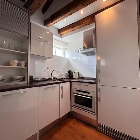 Emblematic Flat In - Arenal Apartment
