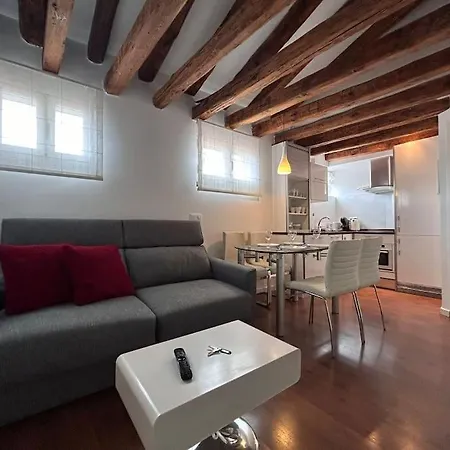 Emblematic Flat In - Arenal