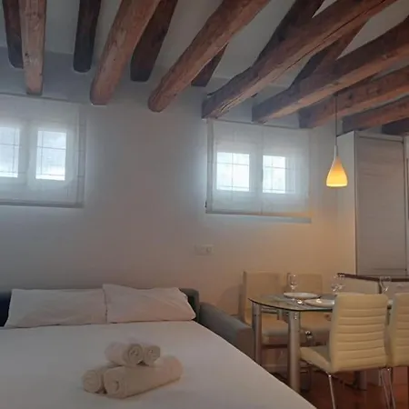 Apartment Emblematic Flat In - Arenal