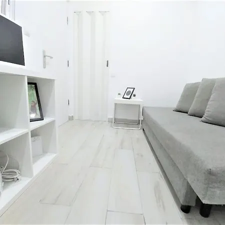 Gz22 Estudio Chamberi Ac Wifi Apartment Madrid