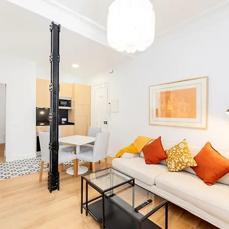 Montaber - La Paz Market Apartment