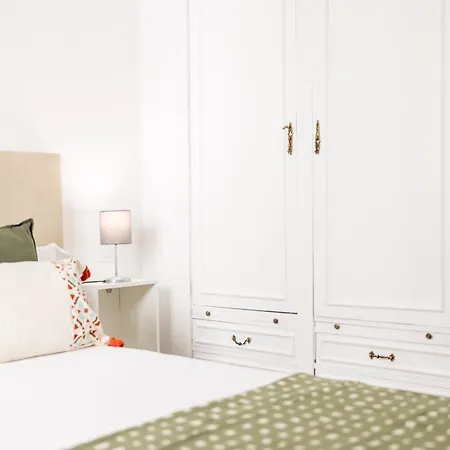 Montaber - La Paz Market Apartment Madrid