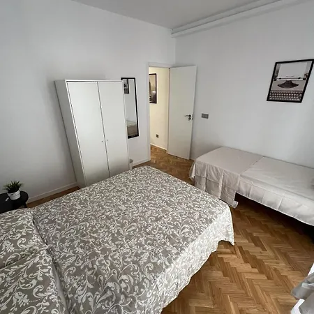 Madrid Apartment *