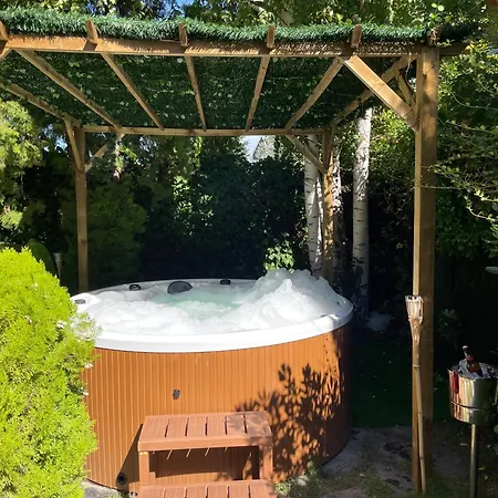 Moderna Casa De Lujo Con Jacuzzi En El Jardin Holiday home