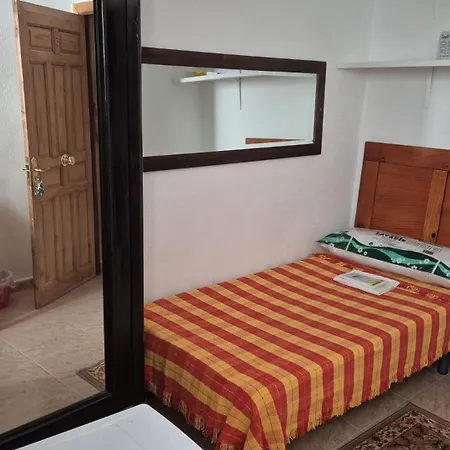 Residencia De Estudiantes Denver Guest house *