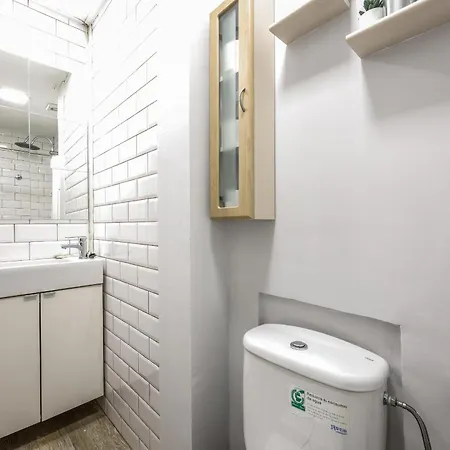 Pequeno Reformado En Tirso De Molina *