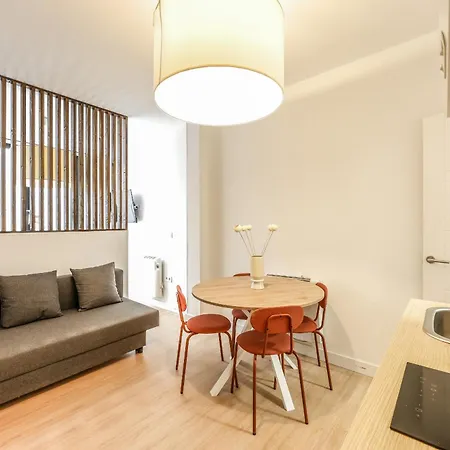 Apartment Pequeno Reformado En Tirso De Molina Madrid