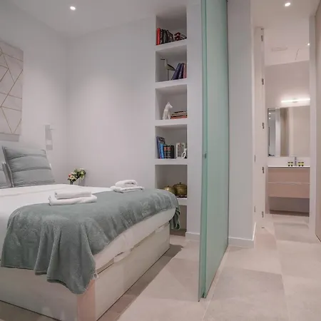 Cozy And Modern-1bedroom 1bathroom-chamberi Apartment *