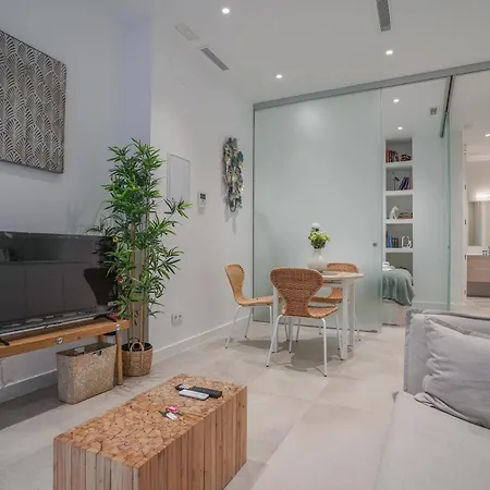 Cozy And Modern-1bedroom 1bathroom-chamberi *