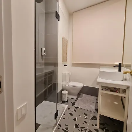 Center With 2 Bedrooms * Madrid