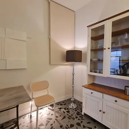 Center With 2 Bedrooms