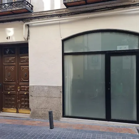 Center With 2 Bedrooms Madrid