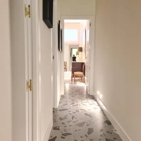 Center With 2 Bedrooms