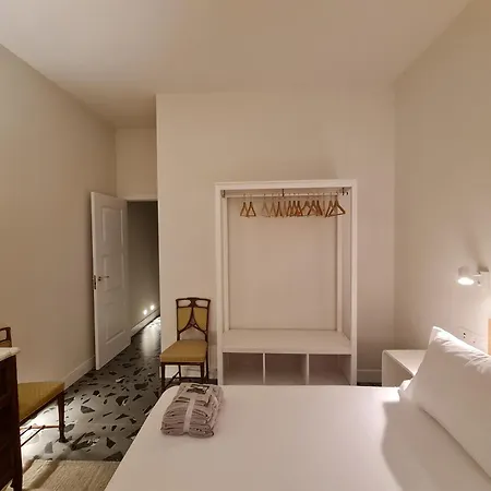 Center With 2 Bedrooms