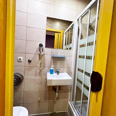 Abel Victoriano Guest house