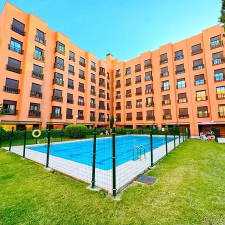 Apartment Piso Con Piscina Cerca Del Aeropuerto By Bebalmy Madrid