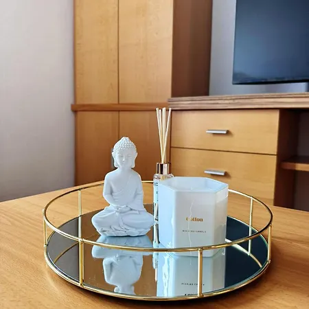 Apartment B&c