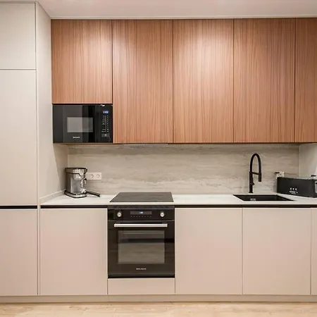 Apartment Malasana Viii Calle Jesus Del Valle 3br 3bh