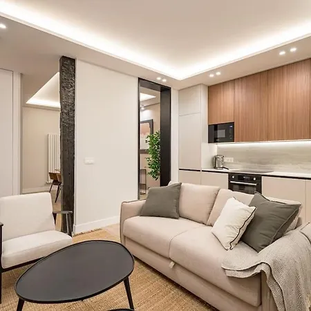 Malasana Viii Calle Jesus Del Valle 3br 3bh Madrid