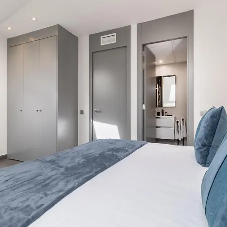 Escape In Trendy Triplex With Terrace In The Heart Of Toledo Atico Ii *